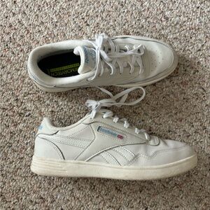 Classic Reebok sneakers 8